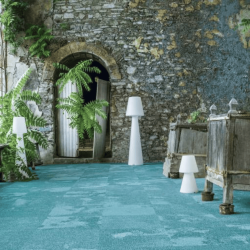 moquette plombante reflets bleu clair