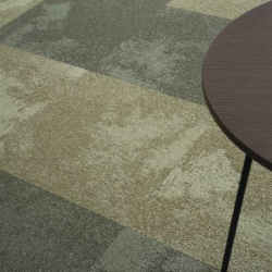 Moquette effet usé verte