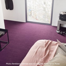 Moquette violet prune revetement de sol